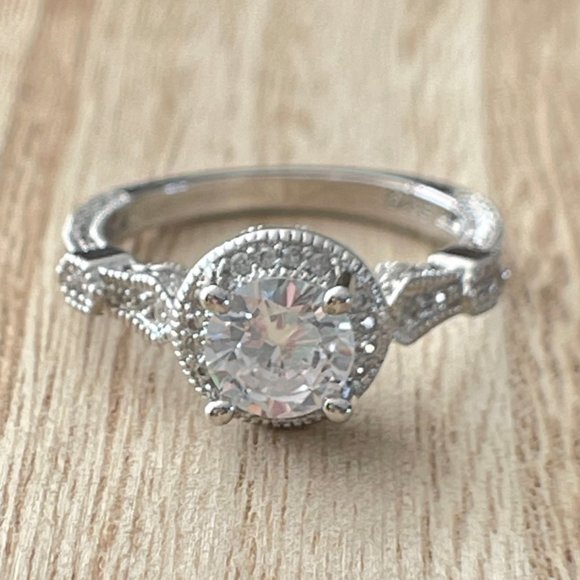 Round White Zircon Vintage Halo Ring - 18K Platinum Plated - Picture 1 of 5
